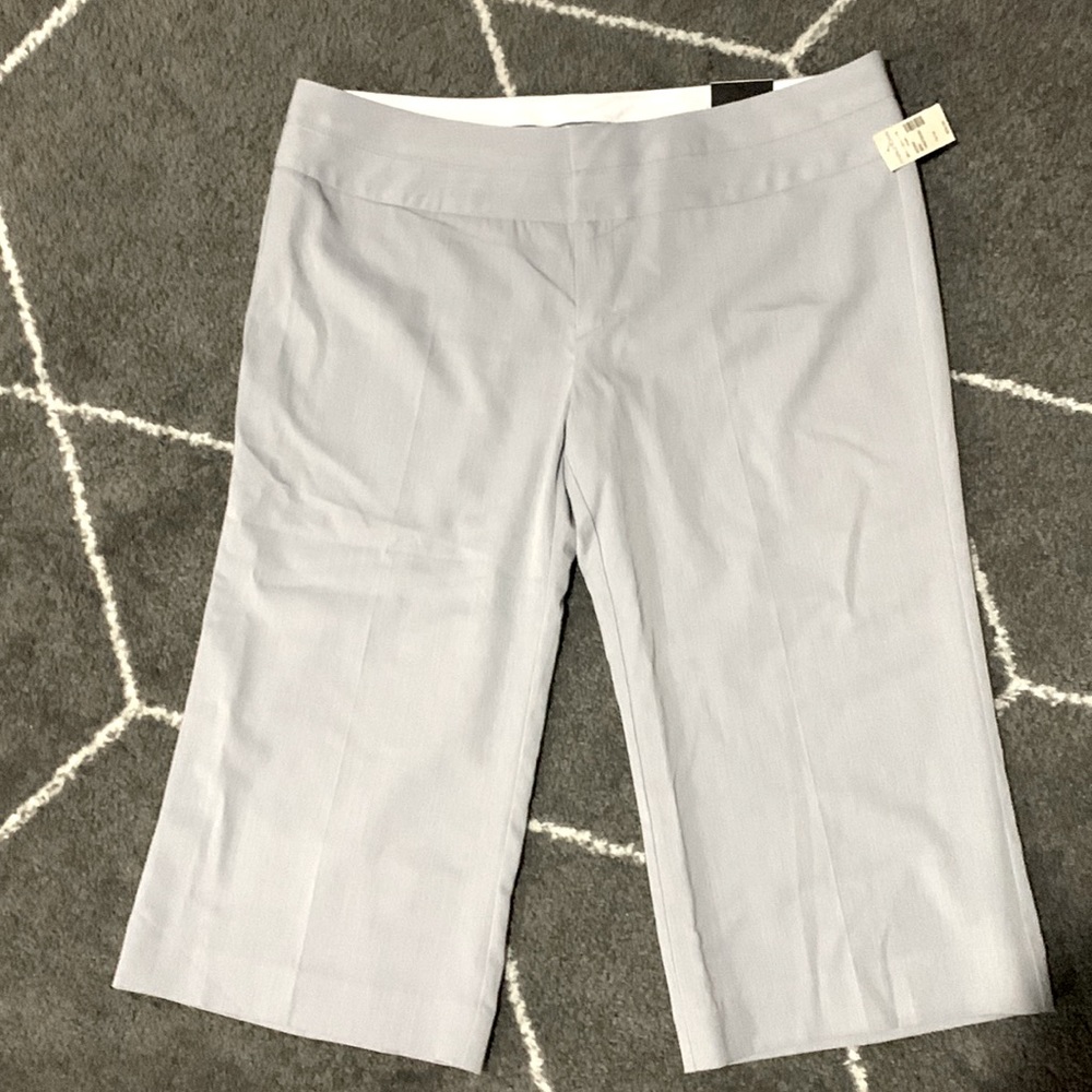 NWT Maurices Grey Wide Leg Capri  Size 15/16